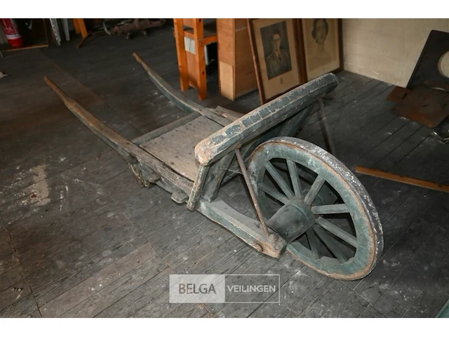 Antieke houten kruiwagen - afbeelding 6 van  6