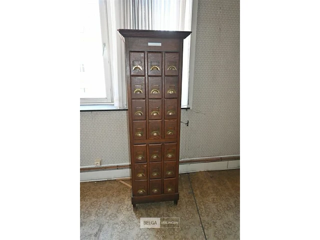 Antieke houten ladenkast - afbeelding 2 van  5