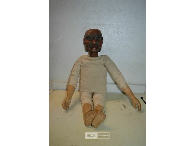 Antieke houten pop - afbeelding 1 van  3