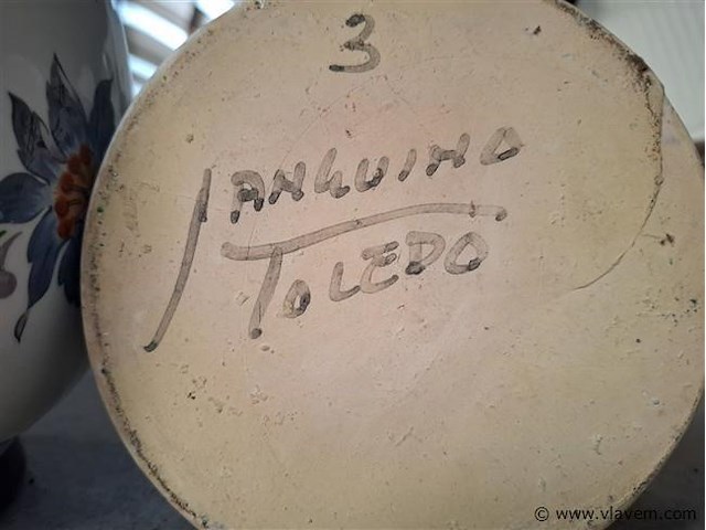 Antieke kan - afbeelding 2 van  2