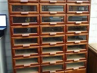 Antieke kast - afbeelding 1 van  4