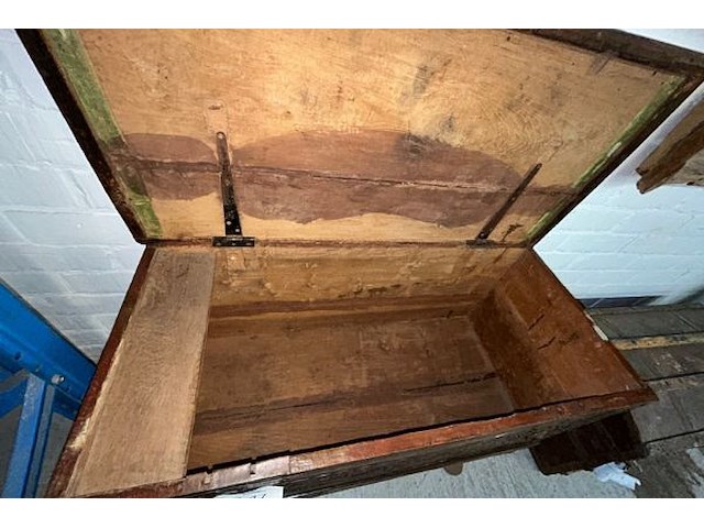 Antieke kist - afbeelding 4 van  6