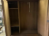 Antieke kleerkast - afbeelding 2 van  3