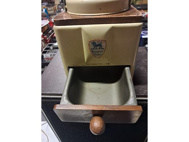 Antieke koffiemolen peugeot werkende staat - afbeelding 3 van  5