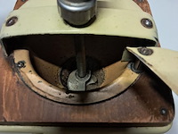 Antieke koffiemolen peugeot werkende staat - afbeelding 4 van  5