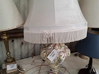 Antieke lampadaire - afbeelding 1 van  2