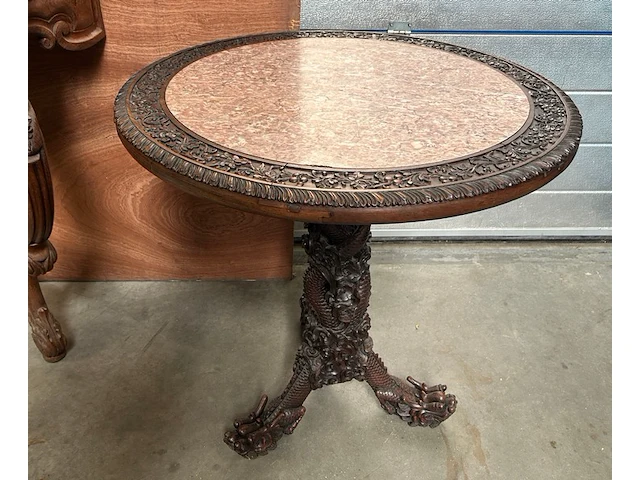Antieke oosterse ronde tafel - afbeelding 1 van  9