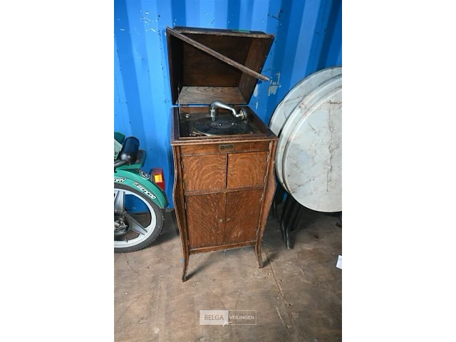 Antieke platenspeler - afbeelding 2 van  6