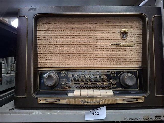 Antieke radio - afbeelding 1 van  2