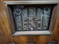 Antieke radio - afbeelding 3 van  3