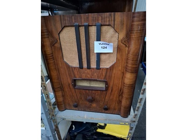 Antieke radio - afbeelding 1 van  2