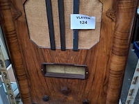 Antieke radio - afbeelding 1 van  2