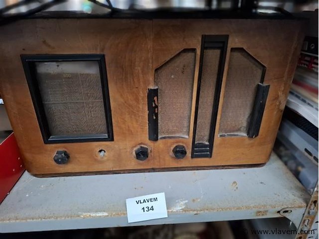 Antieke radio - afbeelding 1 van  1