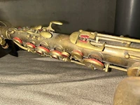 Antieke saxofoon - afbeelding 3 van  5