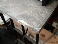 Antieke tafel