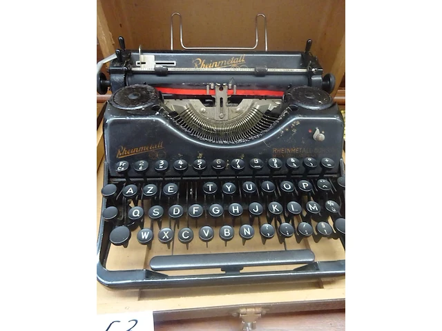 Antieke typmachine in koffer rhein metall - afbeelding 1 van  3