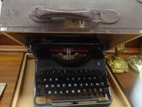 Antieke typmachine in koffer rhein metall - afbeelding 3 van  3