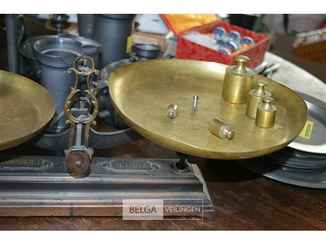 Antieke weegschaal - afbeelding 2 van  4