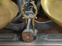 Antieke weegschaal - afbeelding 4 van  4