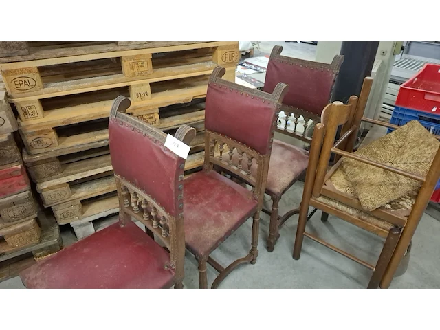 Antieken stoelen - afbeelding 2 van  2