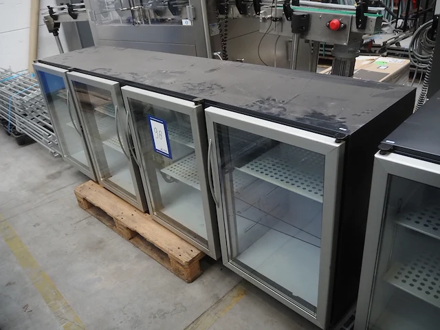 Antoine - afbeelding 1 van  10