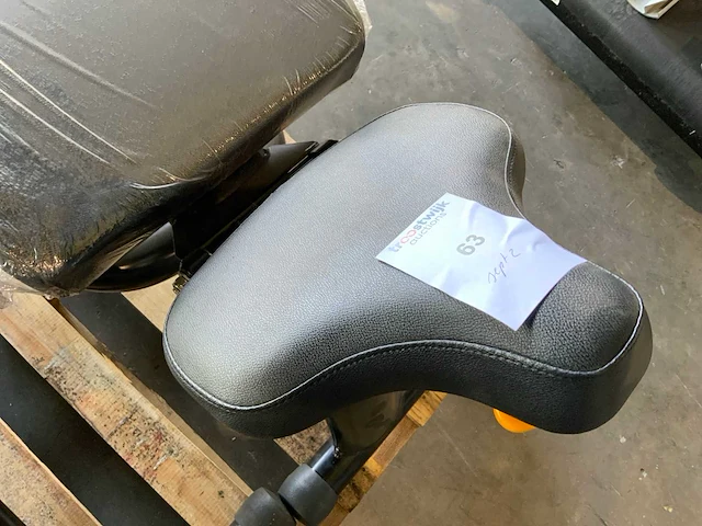 Ap 2x adustable bench nieuw krachtstation - afbeelding 4 van  5