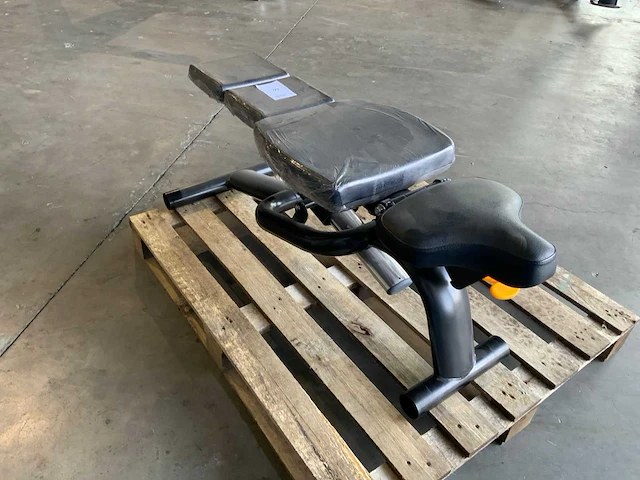 Ap adjustable bench nieuw krachtstation - afbeelding 3 van  3