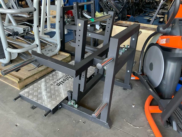 Ap black line belt squat krachtstation - afbeelding 3 van  5