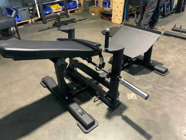 Ap blackline hip truster krachtstation - afbeelding 2 van  7