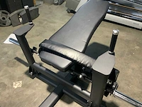 Ap blackline hip truster krachtstation - afbeelding 4 van  7