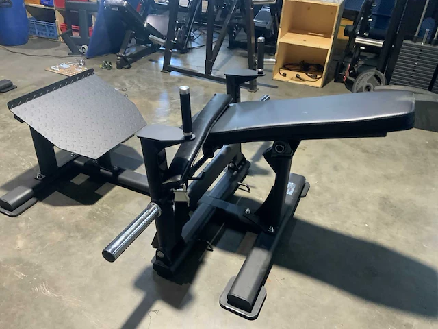 Ap blackline hip truster krachtstation - afbeelding 5 van  7