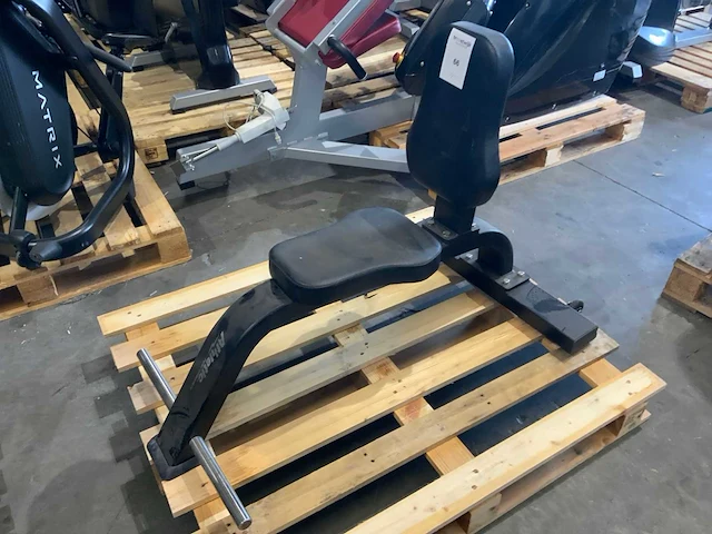 Ap utility bench press krachtstation - afbeelding 1 van  4