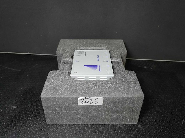 Apantac - distribution amplifier 1:4 dp1.2 - video - afbeelding 1 van  3