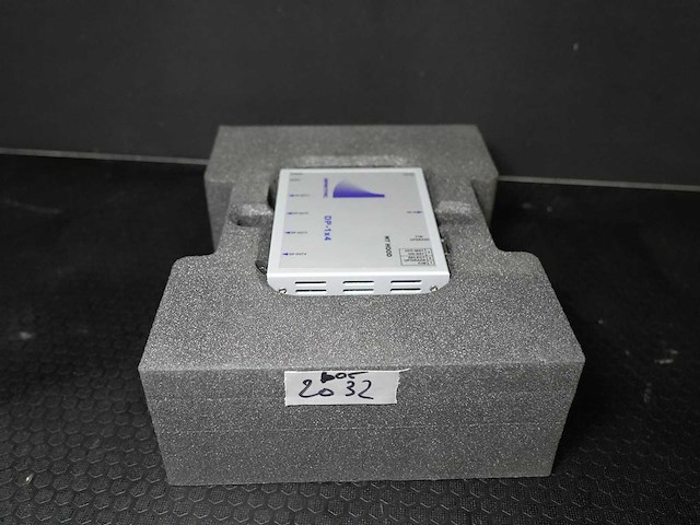 Apantac - distribution amplifier 1:4 dp1.2 - video - afbeelding 1 van  3