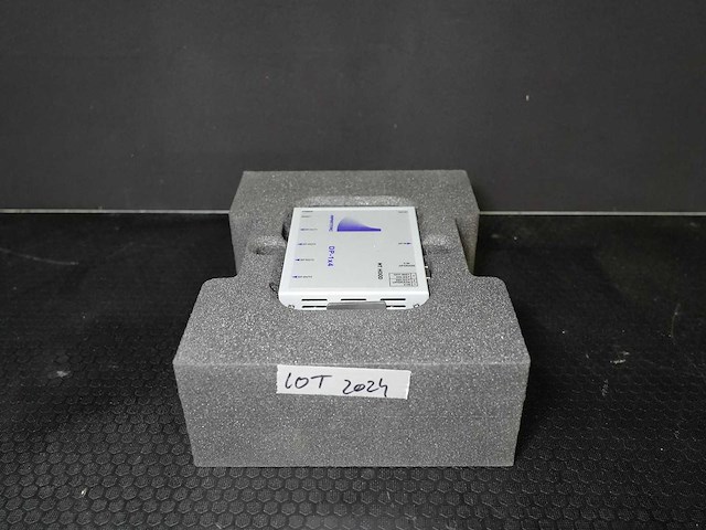 Apantac - distribution amplifier1:4 dp1.2 - video - afbeelding 1 van  3