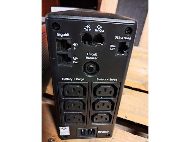 Apc computer noodstrooml back up - afbeelding 3 van  4