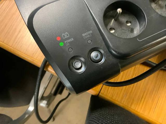 Apc es 700 backup batterij - afbeelding 2 van  2