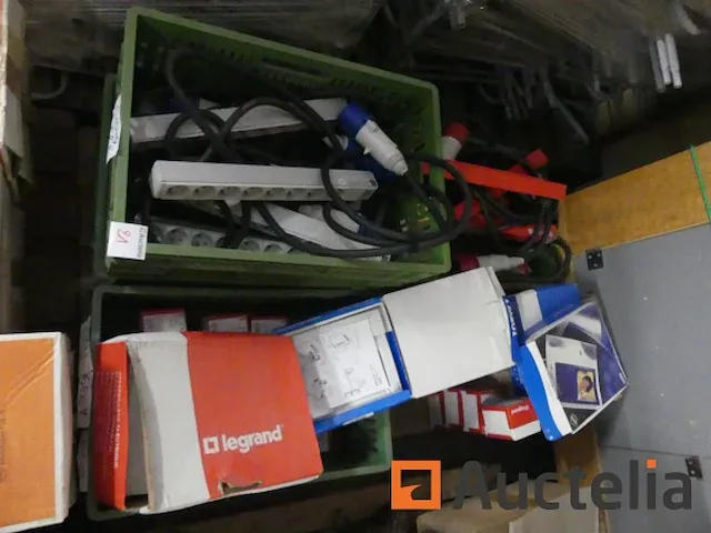Apparatuur elektrische verschillend - afbeelding 1 van  10
