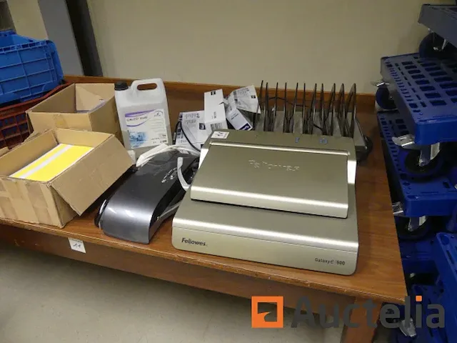 Apparatuur kantoorautomatisering verschillend - afbeelding 6 van  14