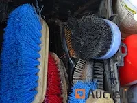 Apparatuur voor 2 paarden en apparatuur voor ruiters - afbeelding 13 van  65