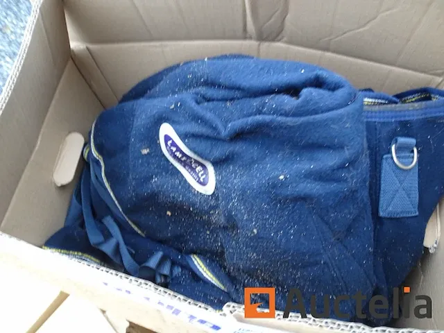 Apparatuur voor 2 paarden en apparatuur voor ruiters - afbeelding 18 van  65