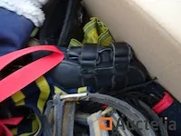 Apparatuur voor 2 paarden en apparatuur voor ruiters - afbeelding 44 van  65