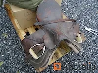 Apparatuur voor 2 paarden en apparatuur voor ruiters - afbeelding 34 van  65