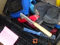 Apparatuur voor 2 paarden en apparatuur voor ruiters - afbeelding 46 van  65