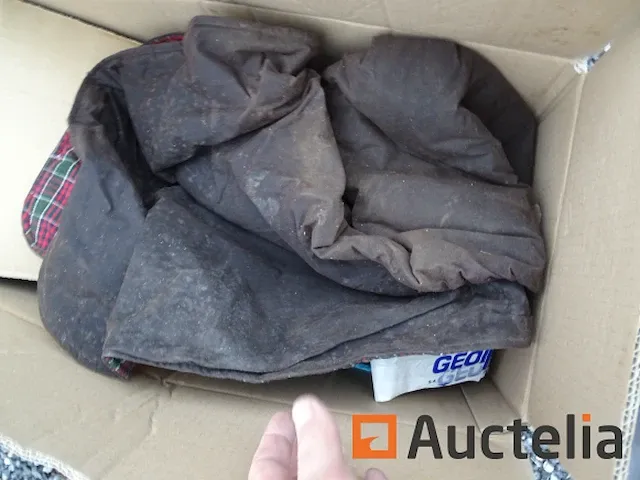 Apparatuur voor 2 paarden en apparatuur voor ruiters - afbeelding 51 van  65