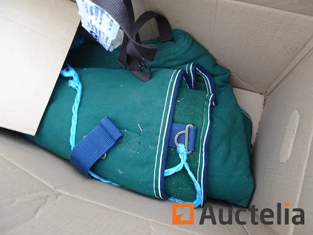 Apparatuur voor 2 paarden en apparatuur voor ruiters - afbeelding 52 van  65