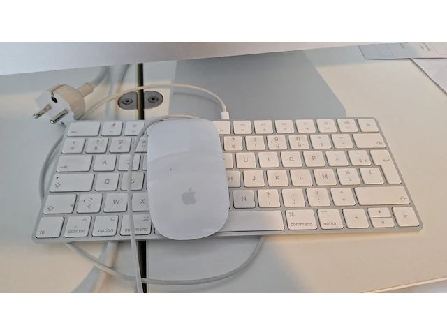 Apple i mac - afbeelding 3 van  4