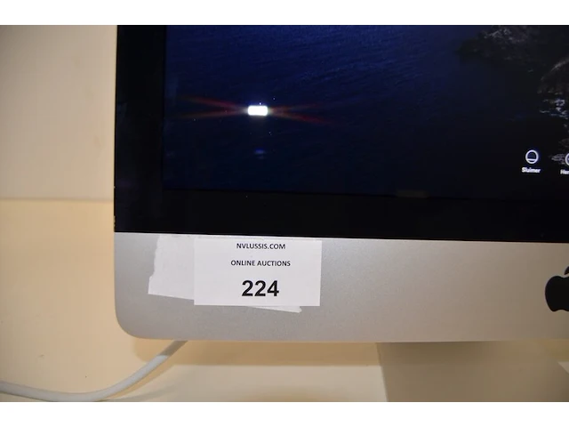Apple imac c02n66/lxf8j2/emc n.2638 met toetsenbord (7) - afbeelding 2 van  7