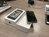 Apple iphone 5se (a1457) smartphone