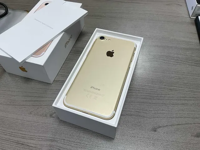 Apple iphone 7, gold, 32 gb (a1778) smartphone - afbeelding 3 van  5